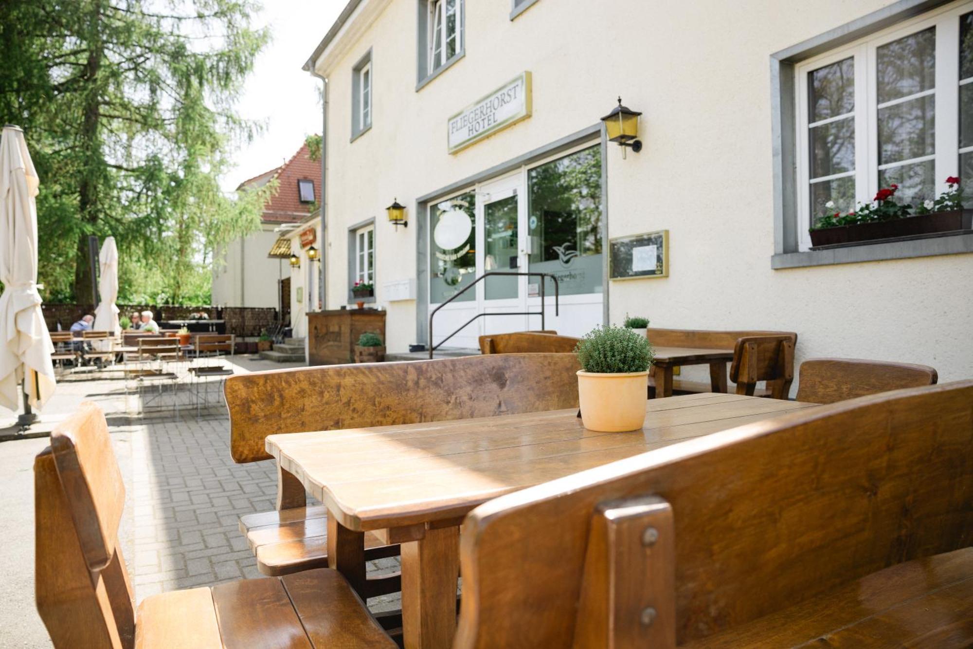Fliegerhorst Hotel Dresden Luaran gambar